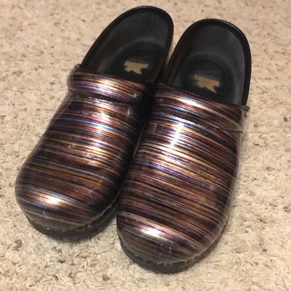 Dansko Shoes - Women’s striped dansko